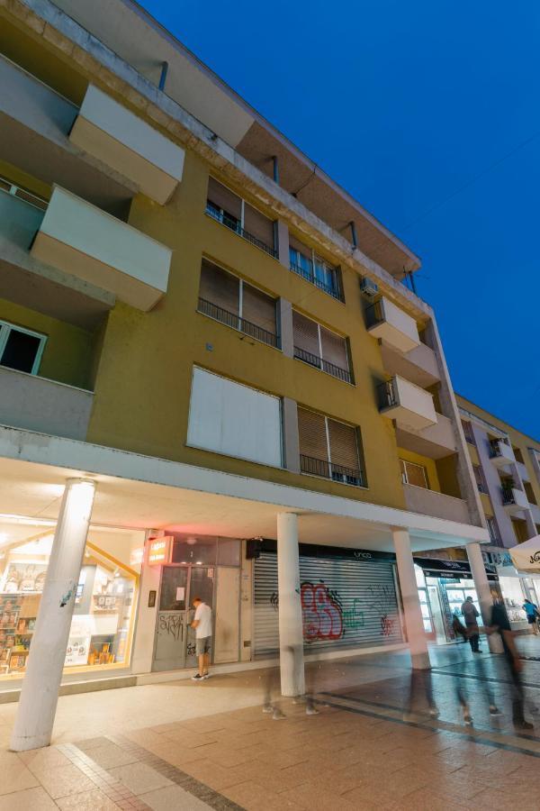 Nis Downtown Residence Eksteriør bilde
