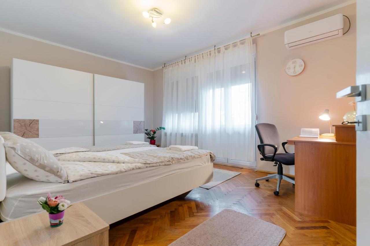 Nis Downtown Residence Eksteriør bilde